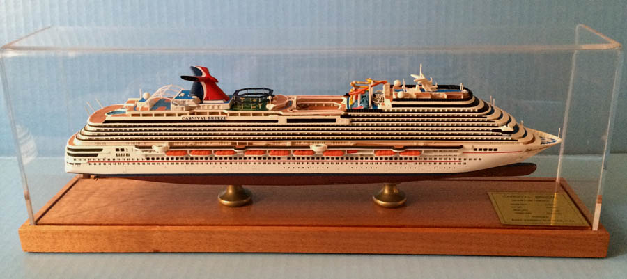 Picture Carnival Breeze cruise ship model 1:900 scale by Scherbak