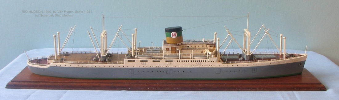 More detailed ocean liner model by Van Ryper in 1:384 scale Picture
