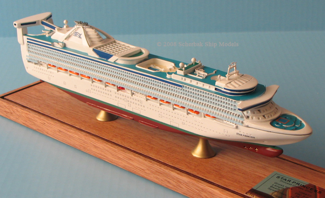 golden princess cruise ship model